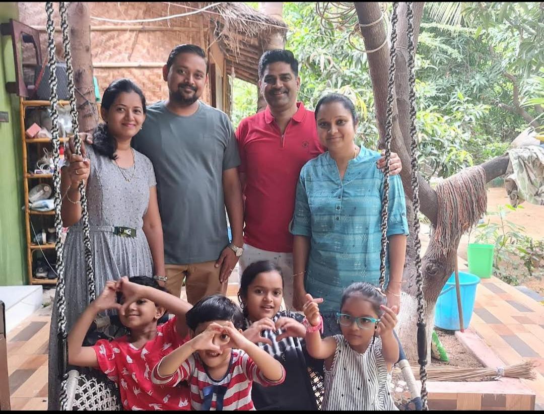 Lotus Riya Home Stay Hampi Buitenkant foto